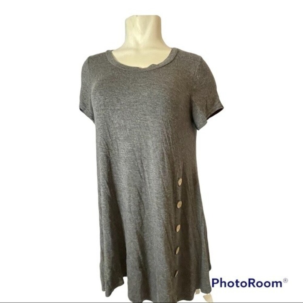 Women's Misia Grey Casual Tee Size Medium